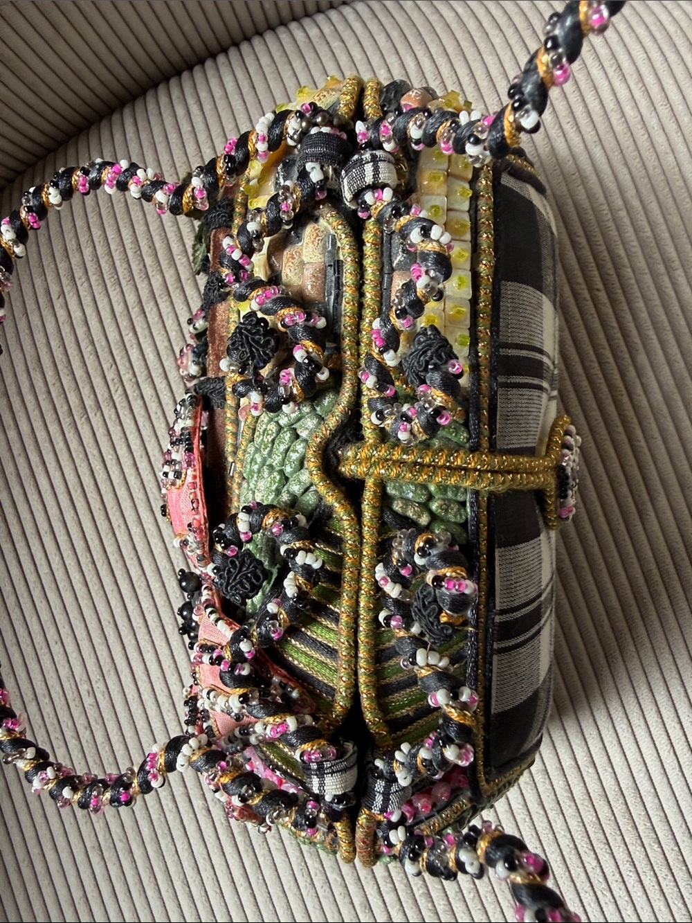 Mary Frances Floral Design Bag - Picture 5 of 9